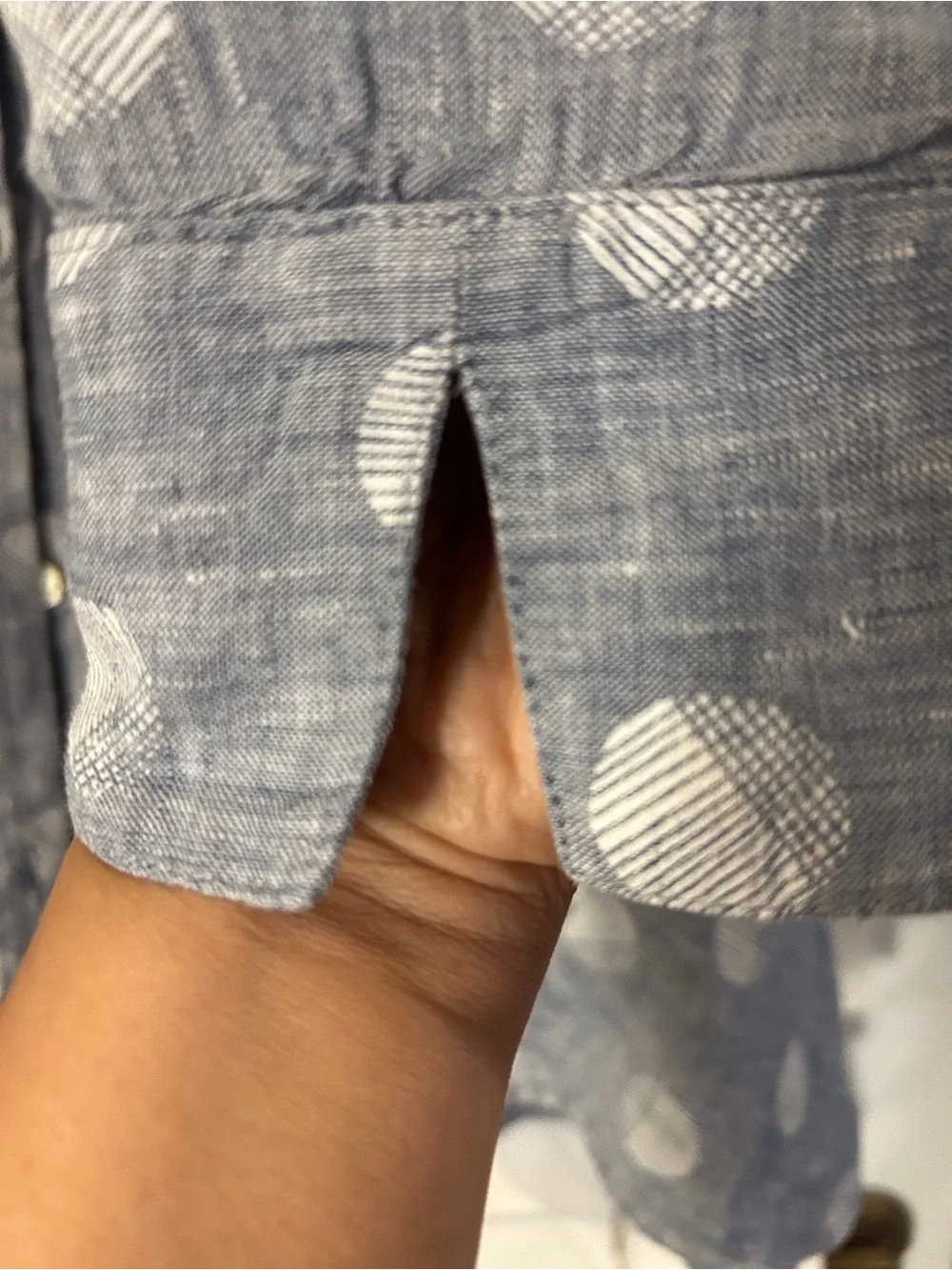 100% Linen Women’s Top Med Chambray Denim Geometrical Circles High Low Comfort - Picture 5 of 8